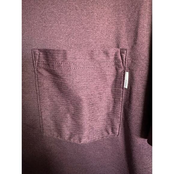 Vuori Tradewind Pocket Performance Tee Shirt Athletic Fit Burgundy Size XL - Picture 4 of 9
